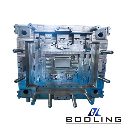 plastic mold manufacturer